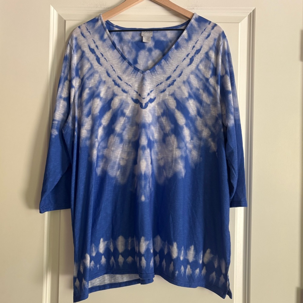 Chicos Zenergy Lightweight V-Neck Top